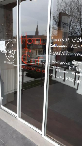Гостиница Contact Hôtel du Cerf  Шато-Гонтье
